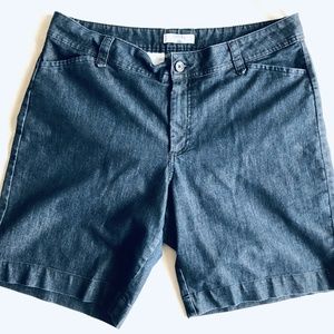 RIDERS BY LEE WOMEN'S CASUAL DENIM SHORTS 38" EUC